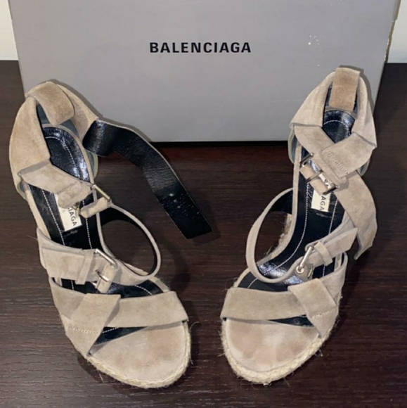 Balenciaga shoes - Picture 1 of 8